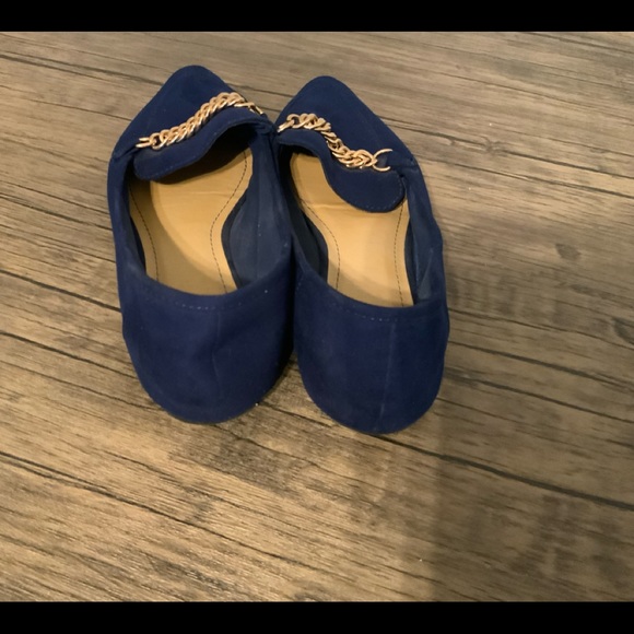 FLATS - Picture 2 of 3